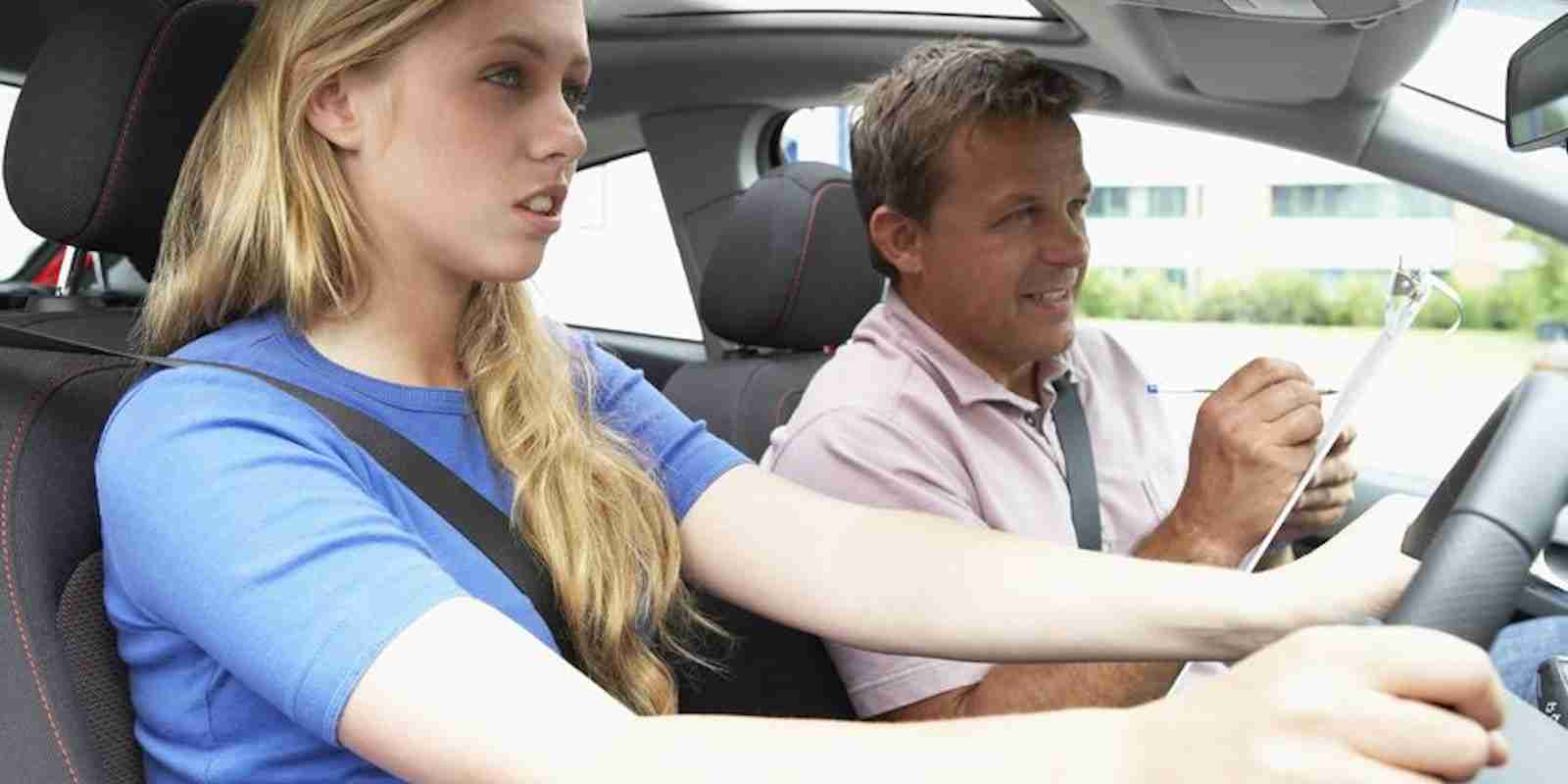 Tento obrázek je majetkem carwow.co.uk