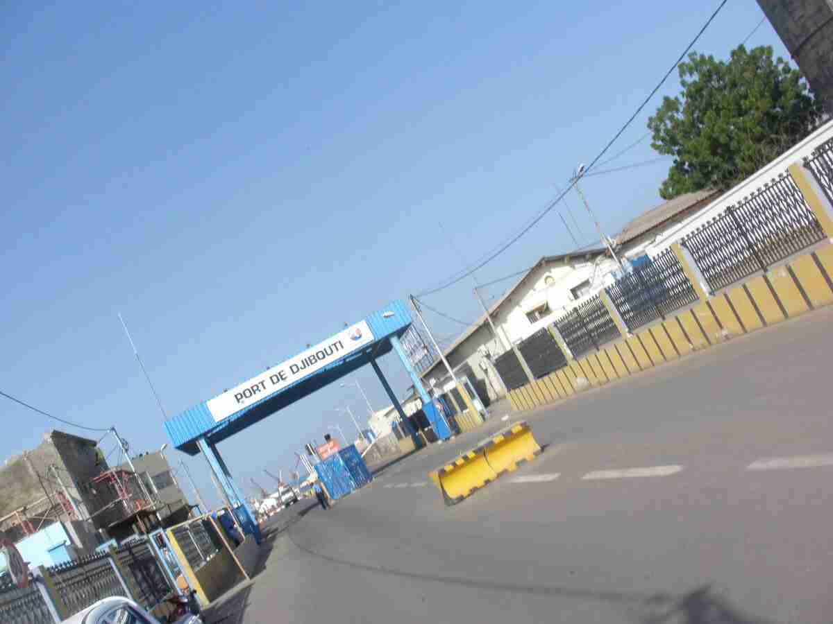 Портът на Джибути panoramio