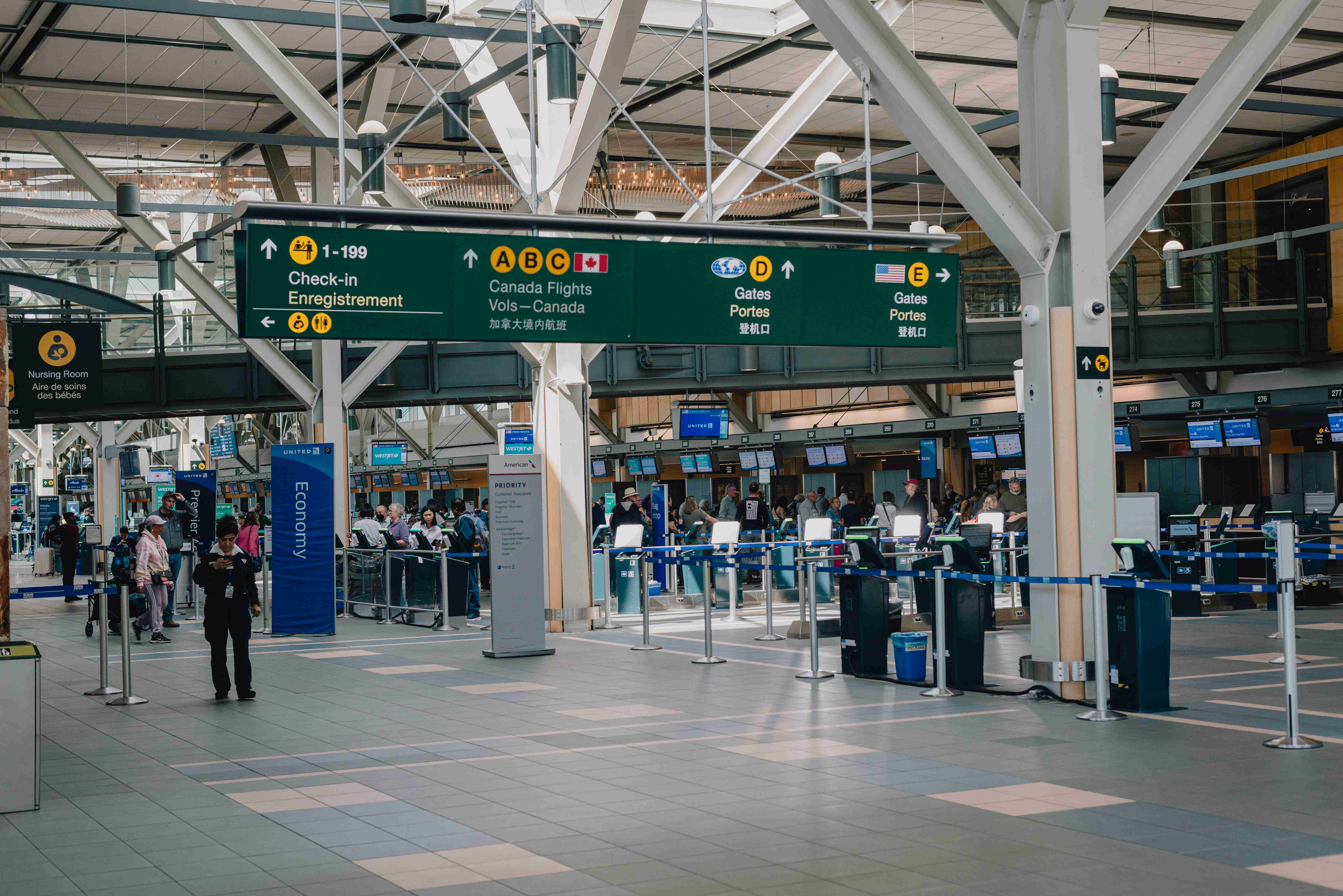 American Airlines Tests New Technology to Crack Down Early Boarding
