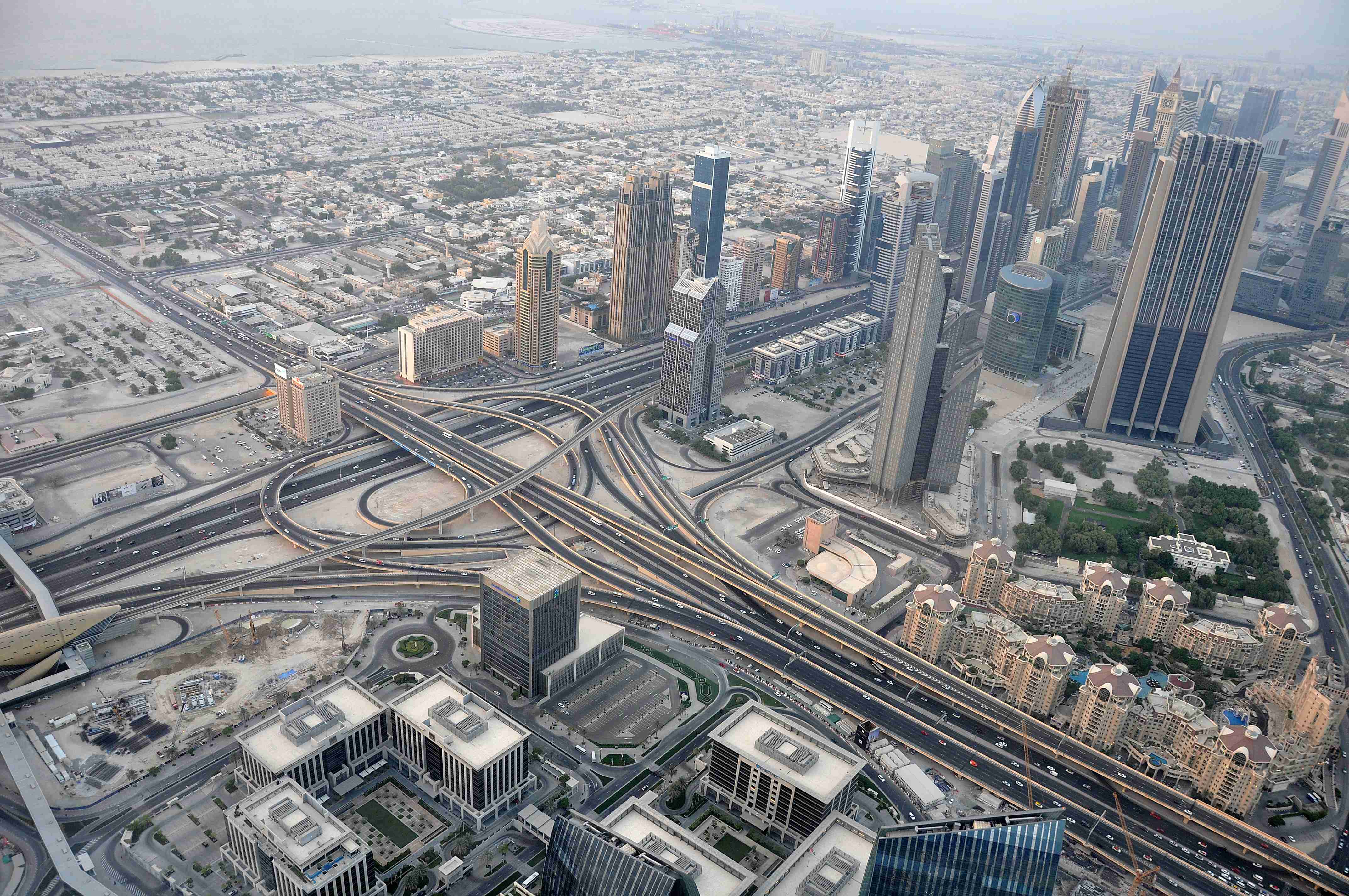 fotografie din vedere de pasăre a clădirilor înalte