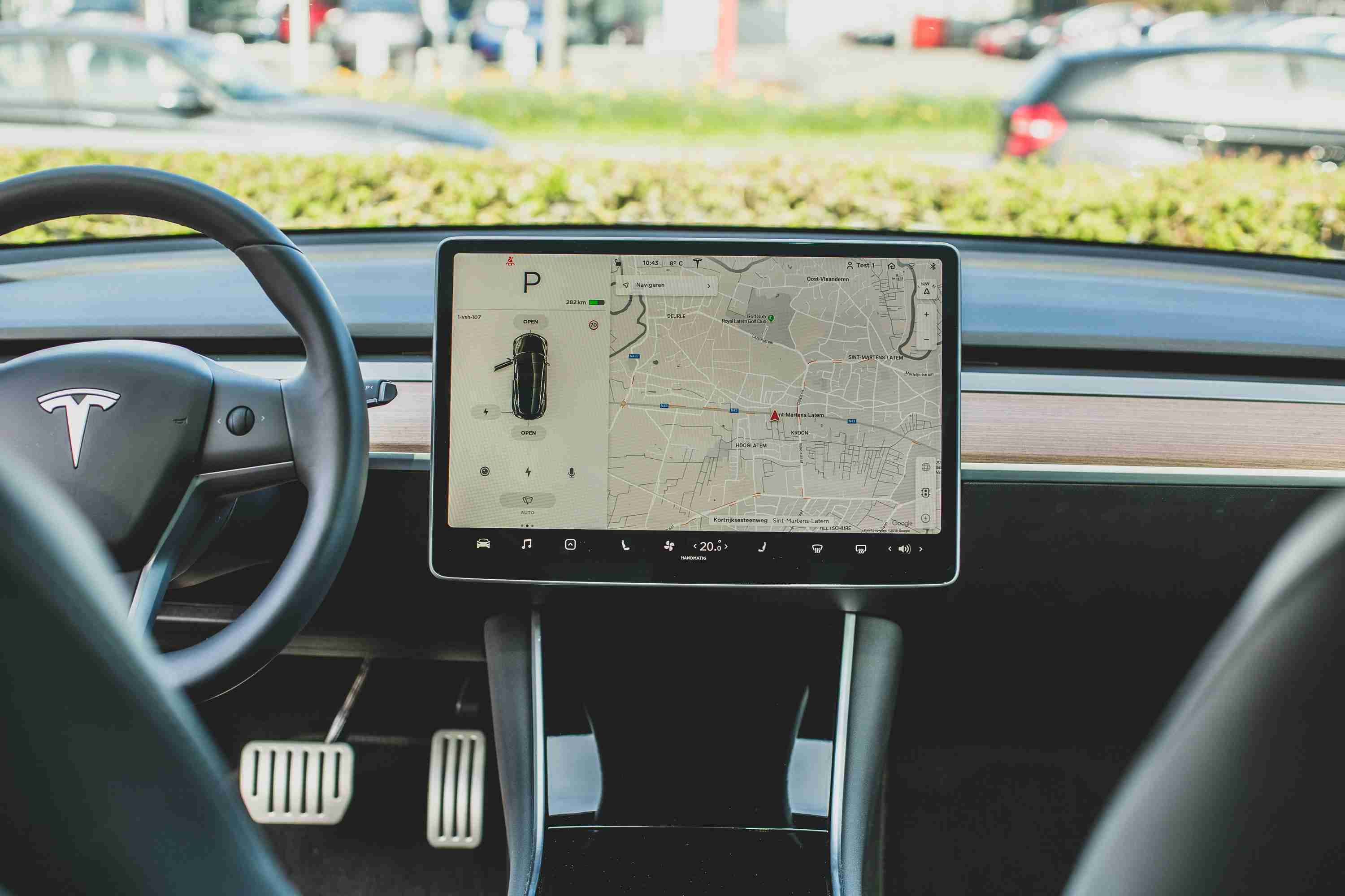 black tesla car gps navigator