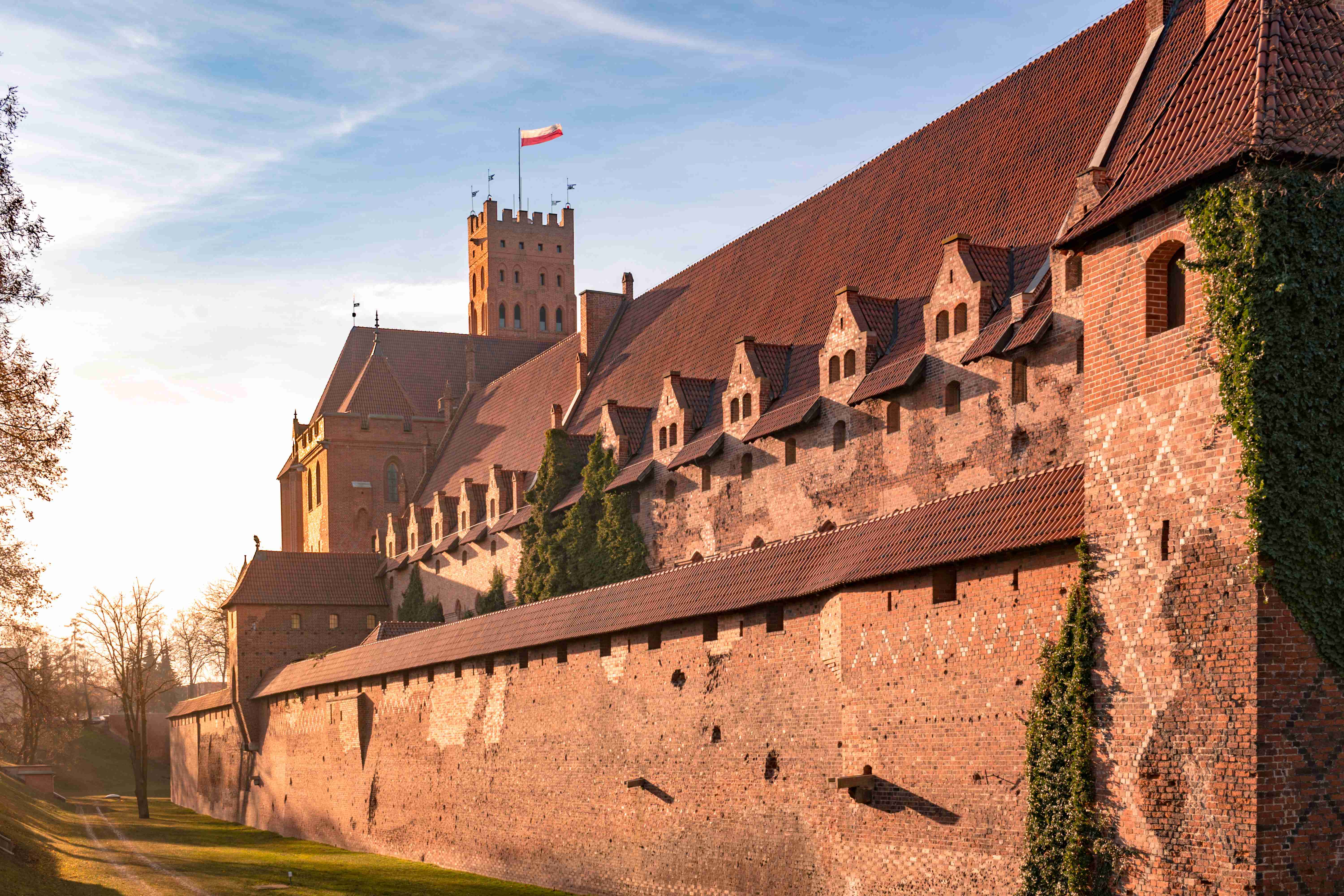 closeup-shot-of-malbork-castle-museum-in-poland-