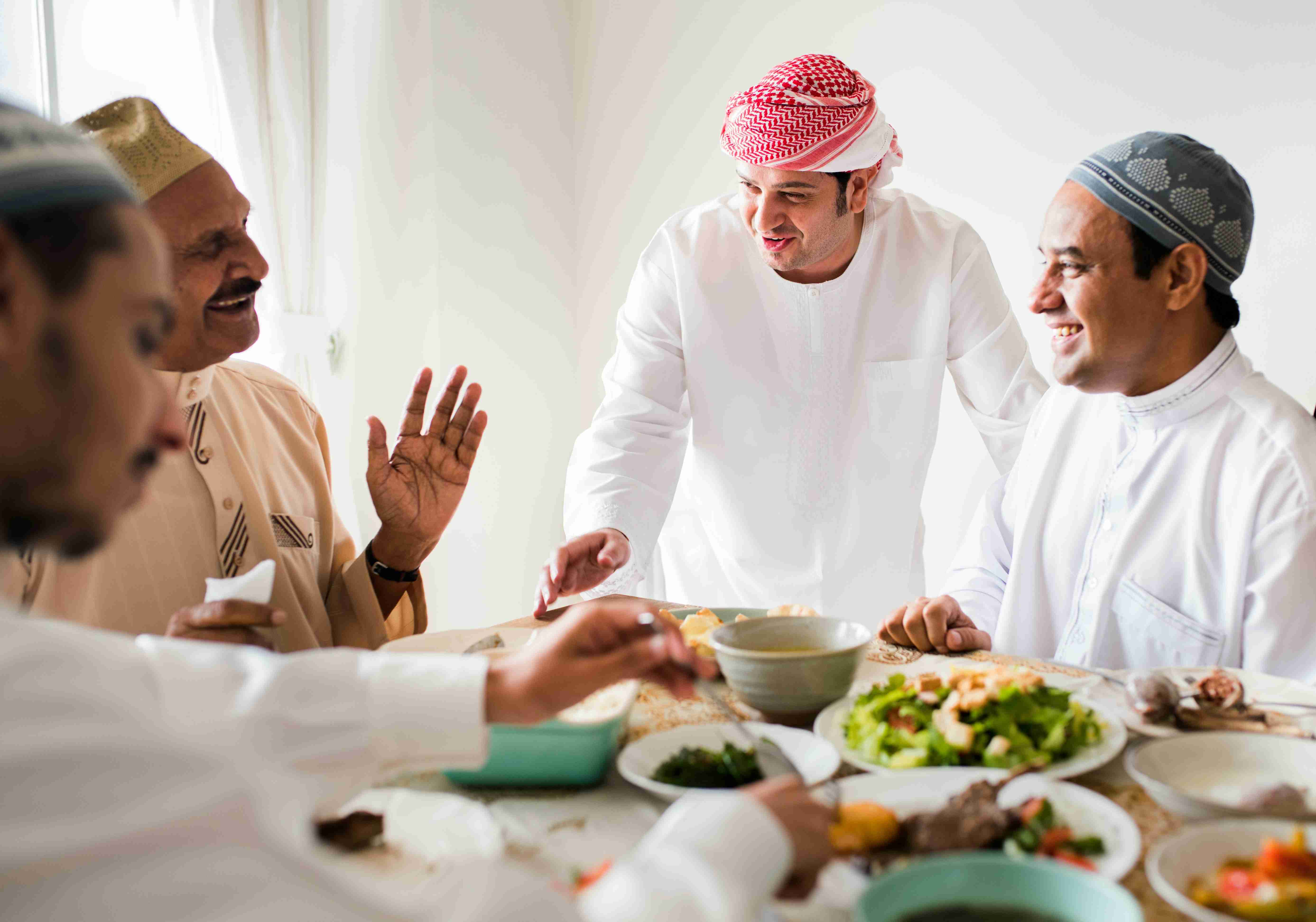 muslim-family-having-a-ramadan-feast
