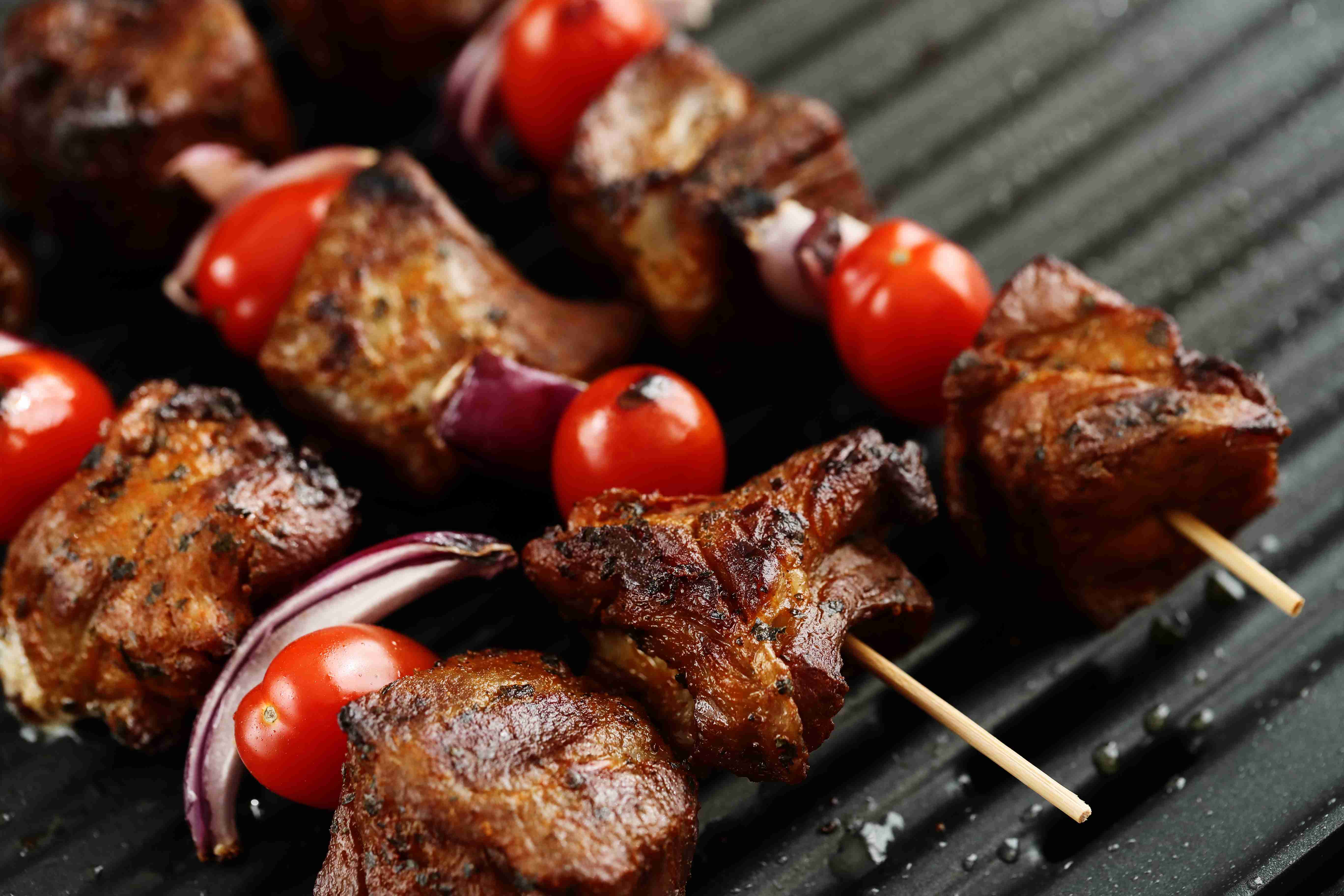 grilled beef tomato skewers