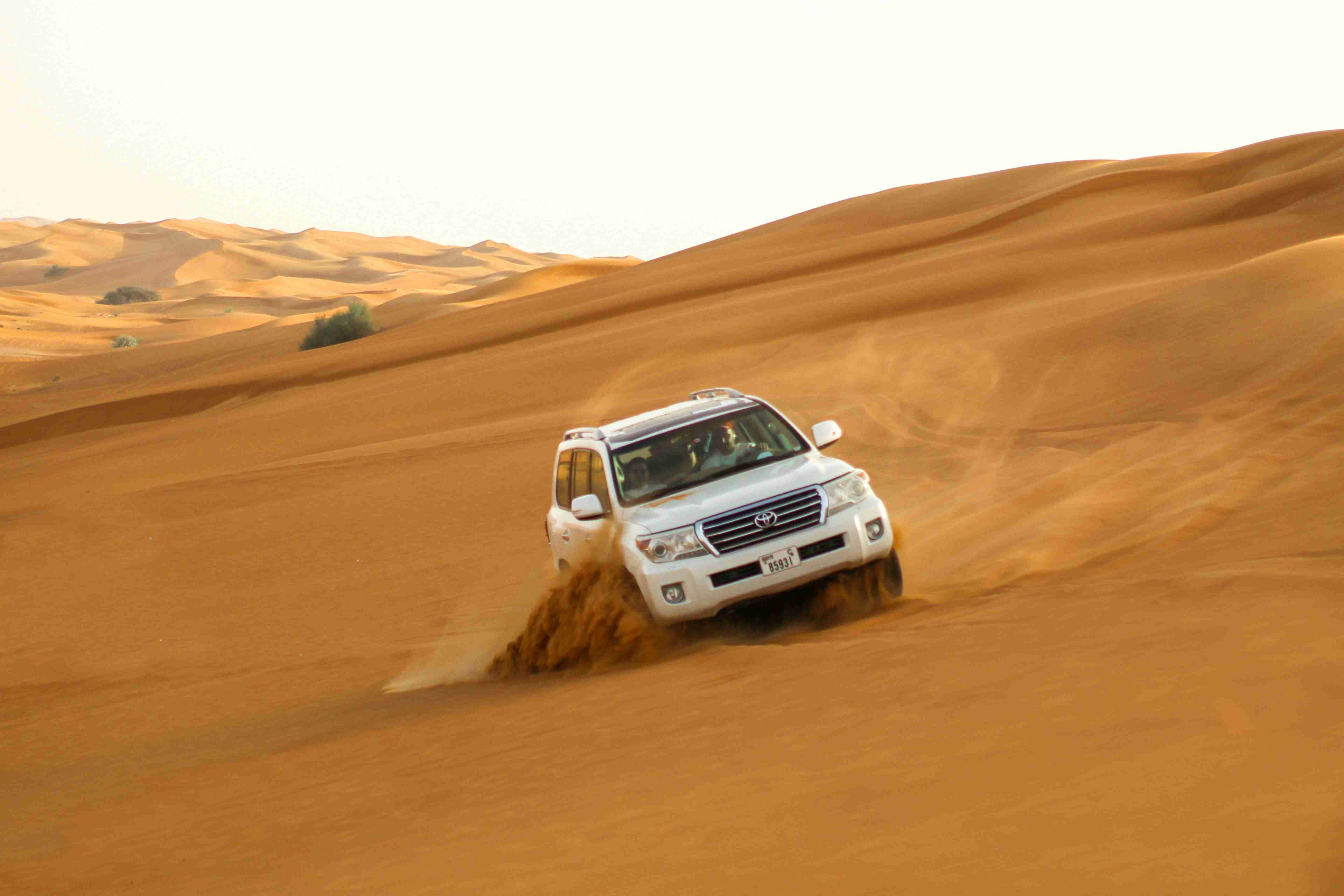 Everything You Need To Know About Renting A Car in Dubai