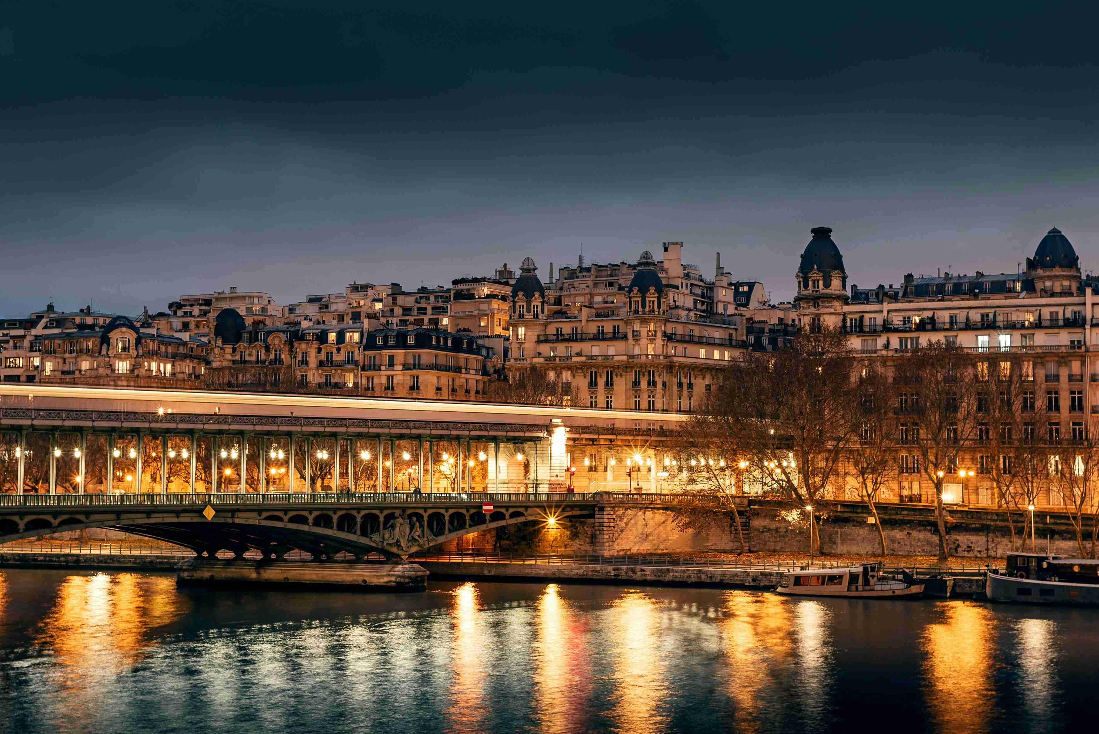 Pont de Bir-Hakeim in Paris is Temporarily Closed for Repairs