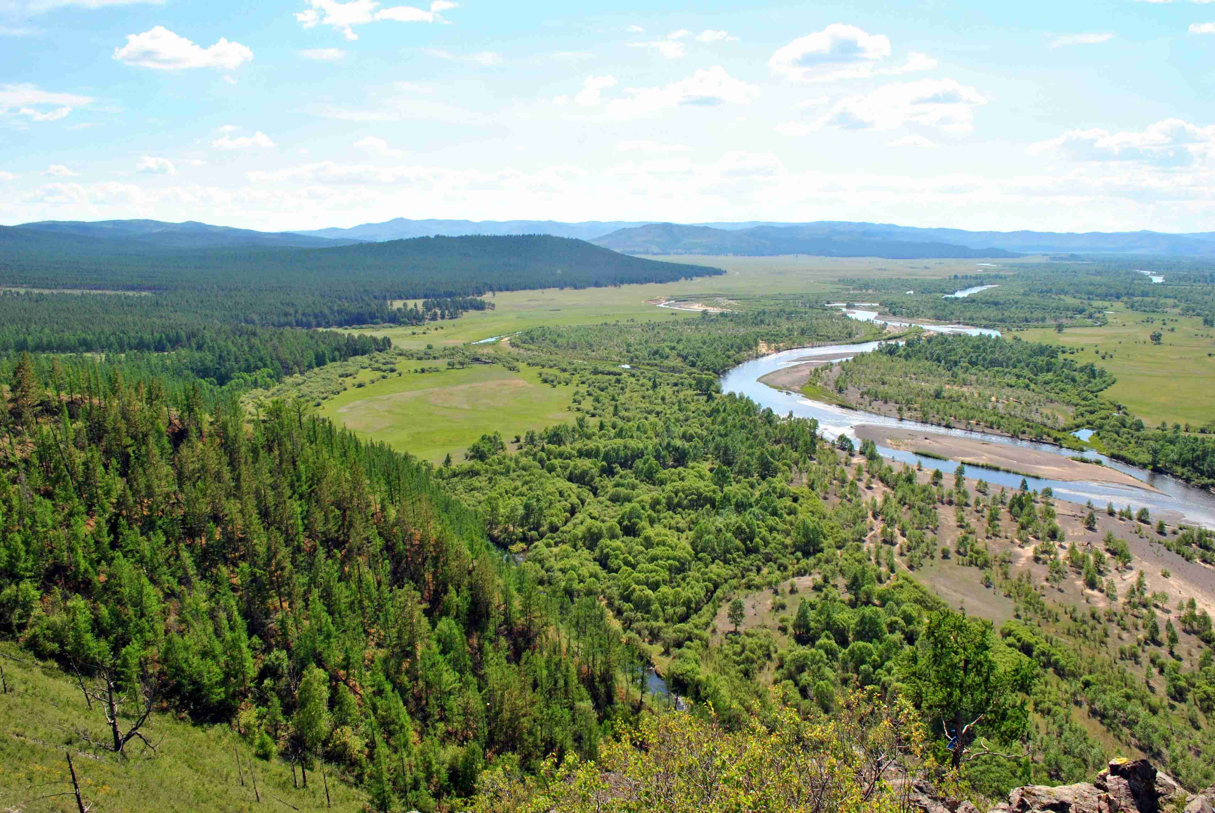 Gobi or Go Home: A Touristy Way to Travel Around Mongolia and Discover Its Best Routes