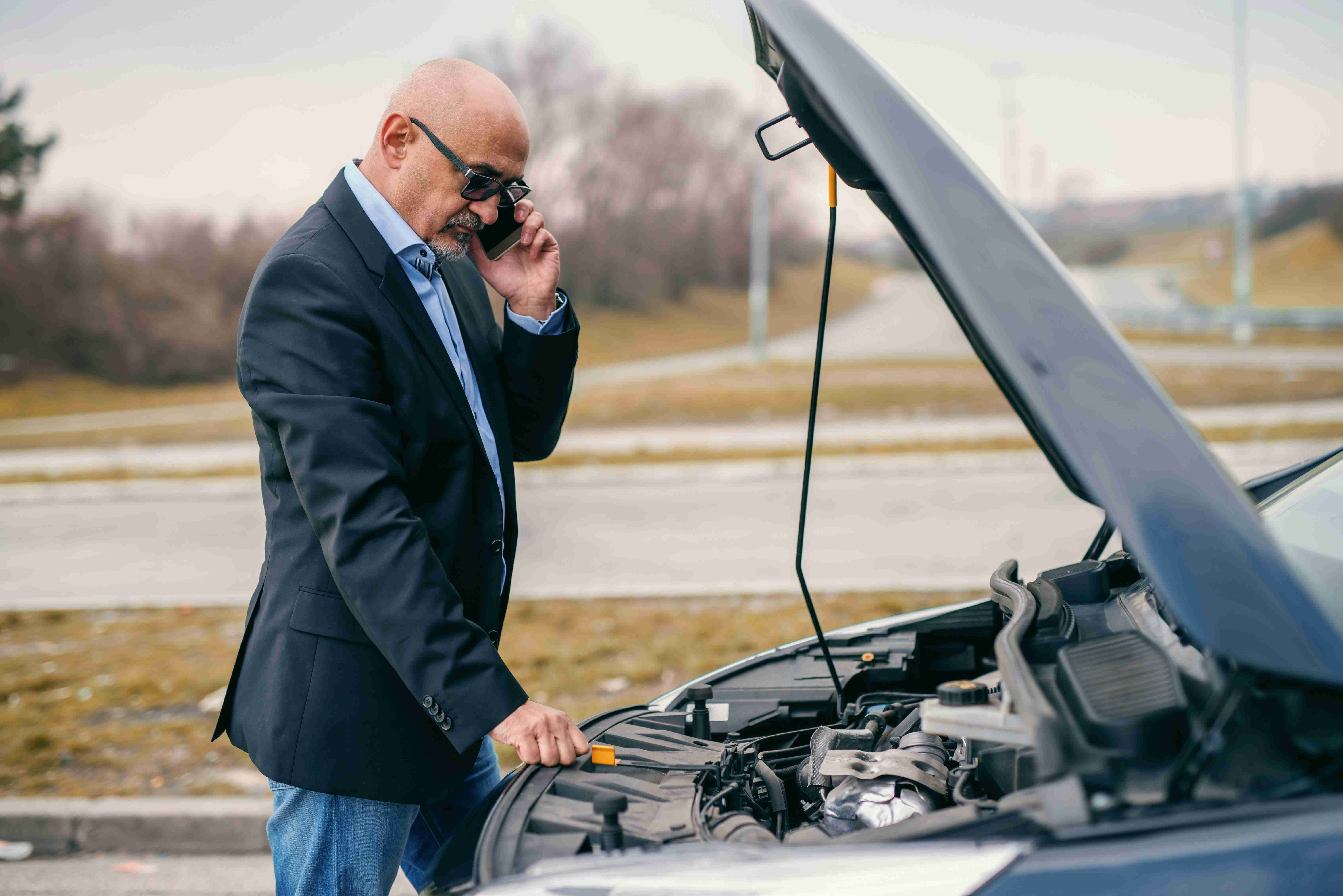 How to Handle Breakdowns and Accidents While Driving Abroad