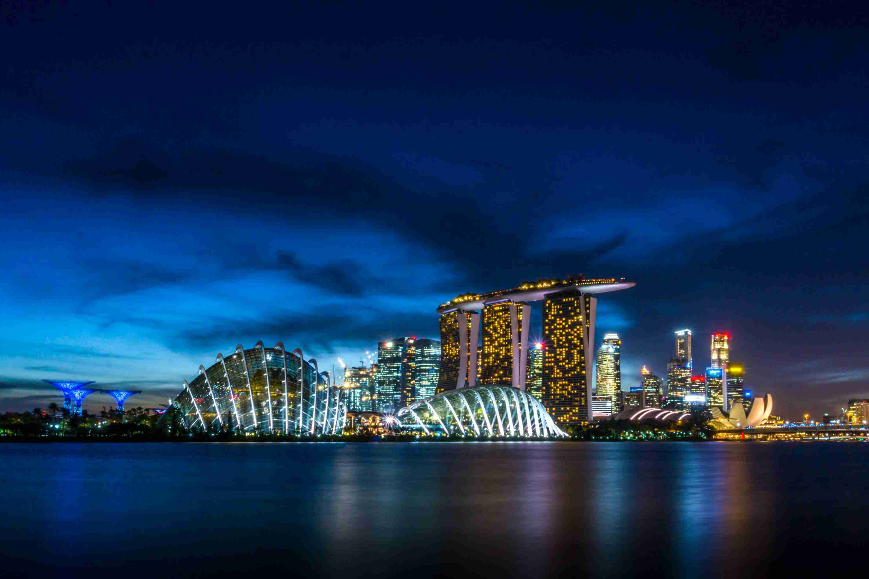 Singapūro Marina Bay Sands naktį