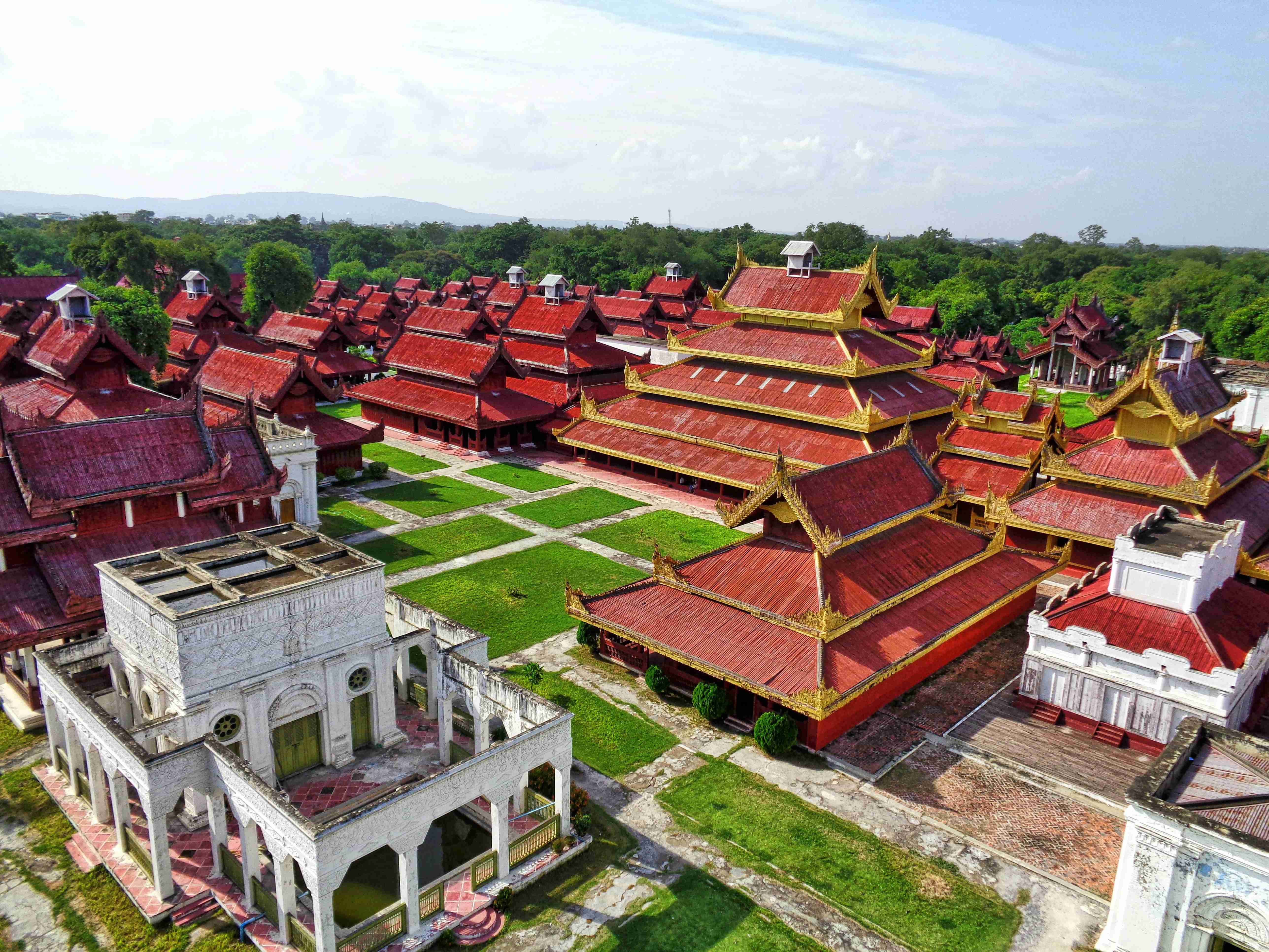 aerial-view-of-houses-during-daytime