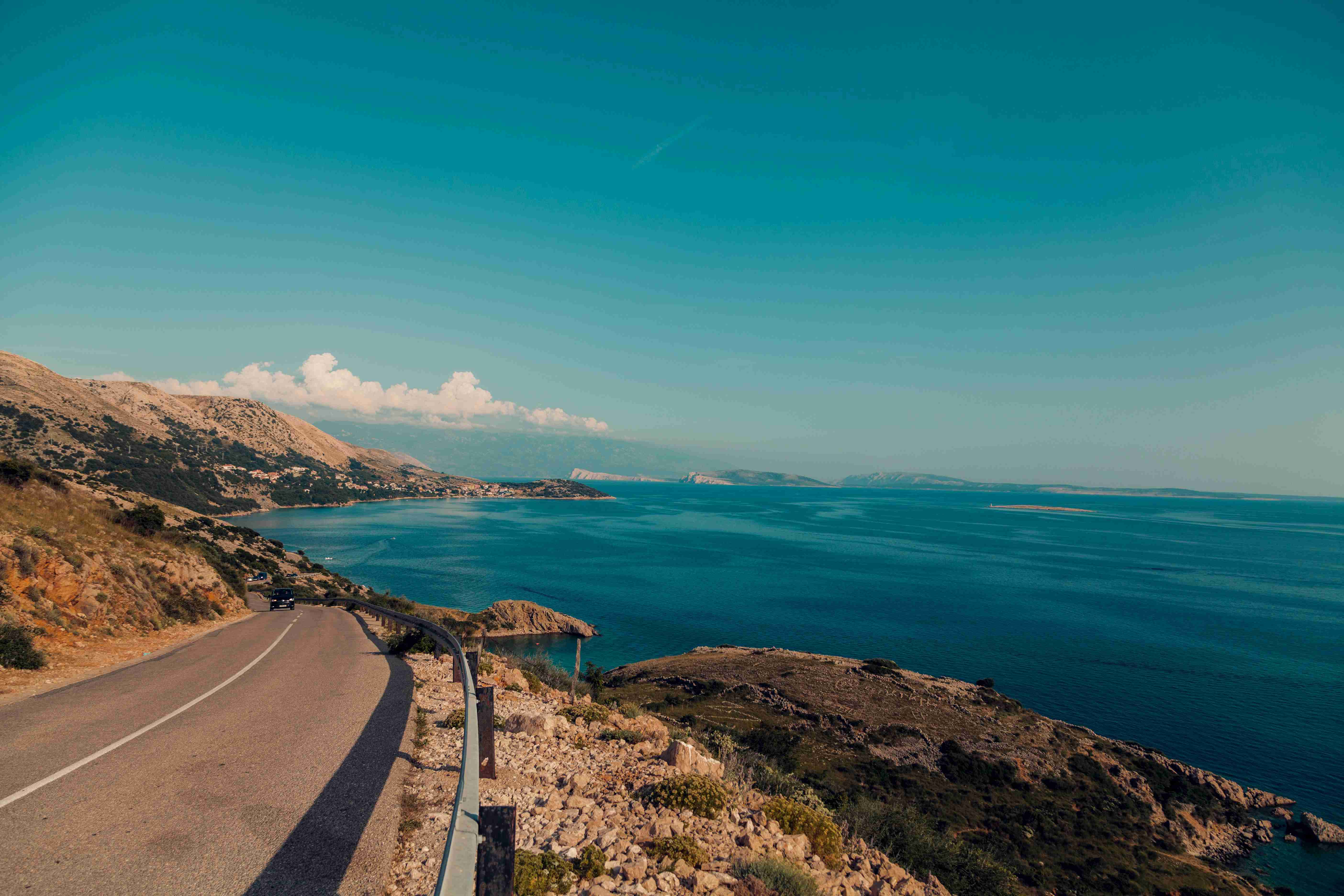 Sunkissed Roads: Road Trips to Beat the Winter Blues