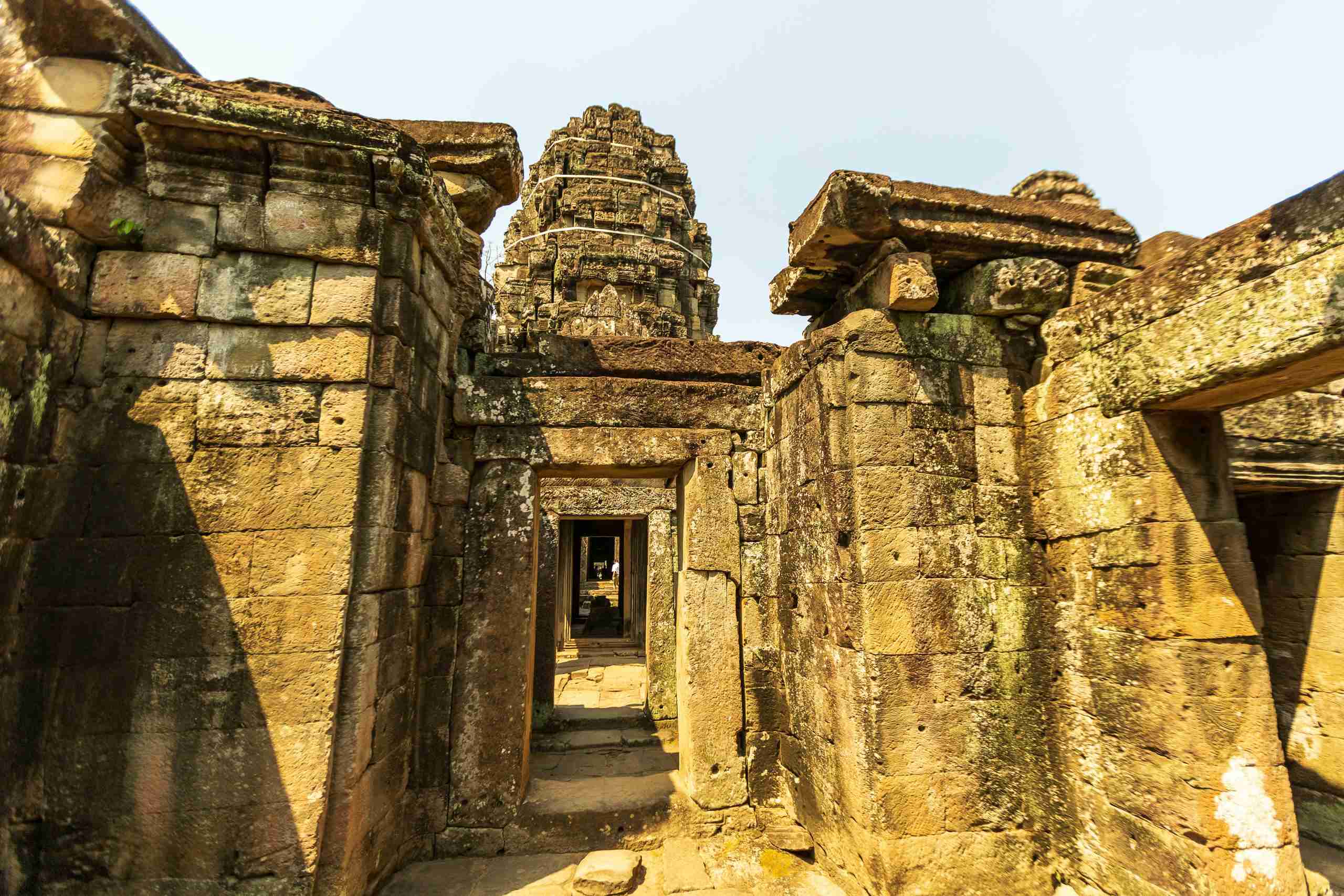 ruins-of-an-ancient-cambodian-temple