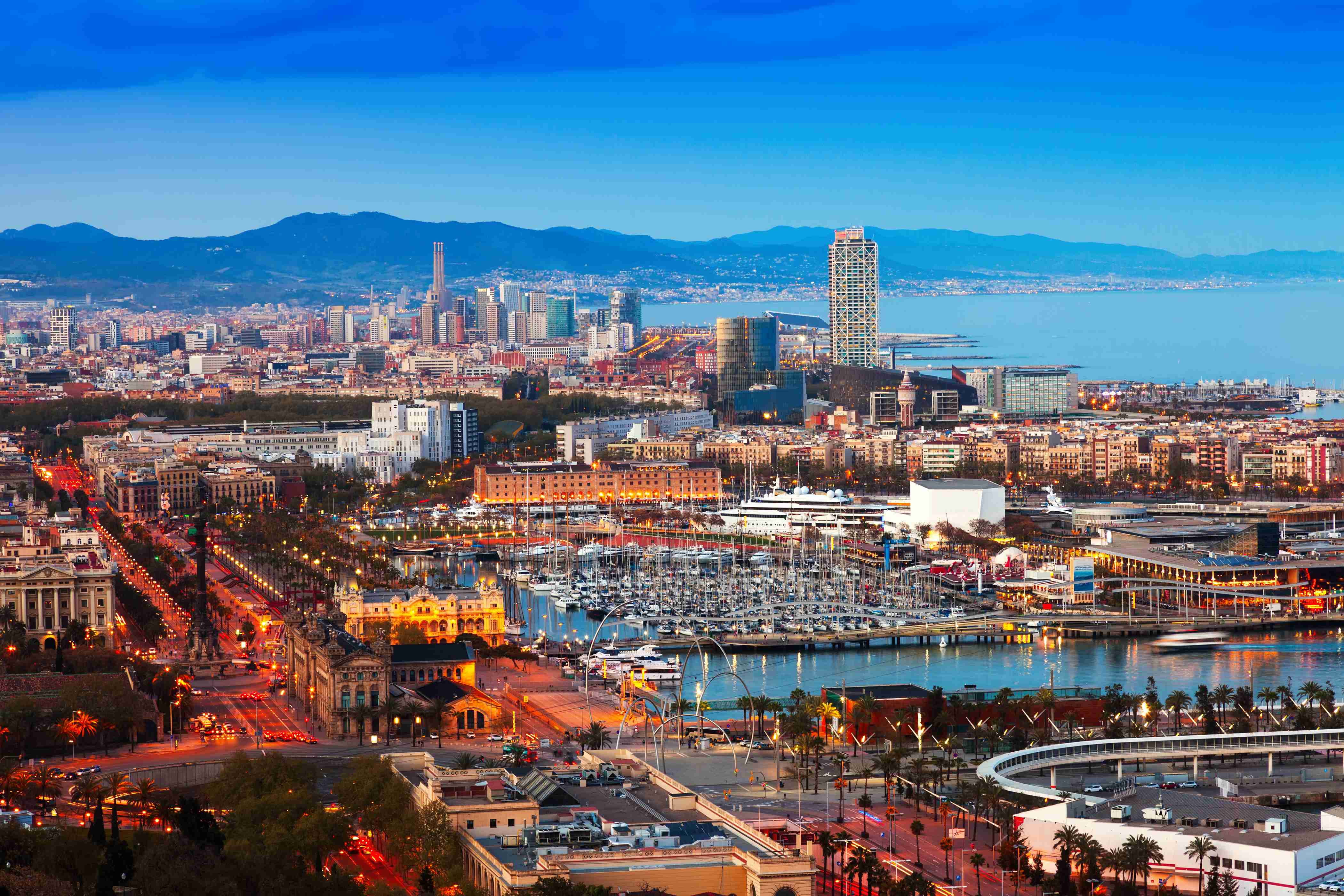 Best Time to Visit Spain: A Month By Month Guide