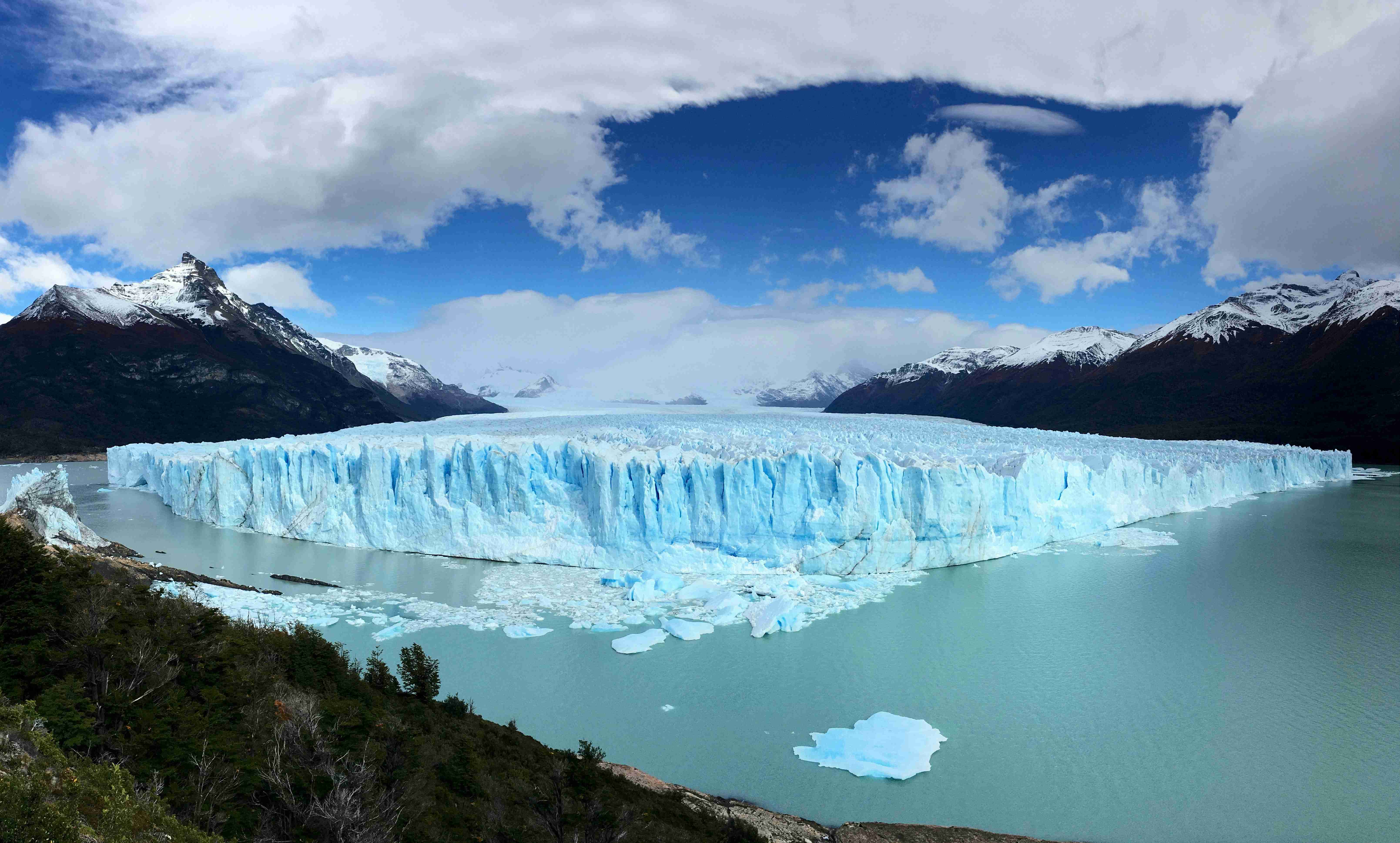 Panoramic View of Perito Moreno Glacier