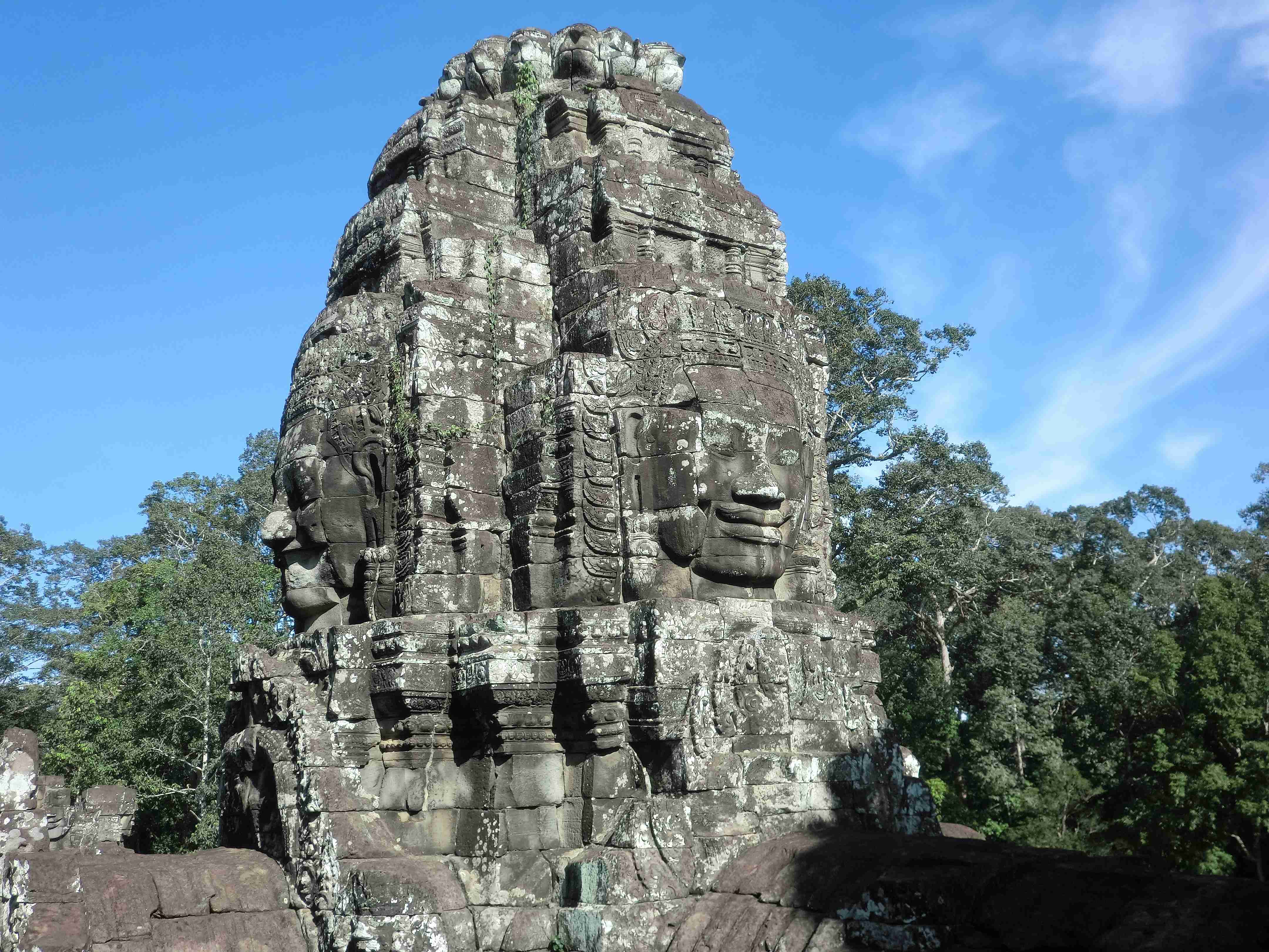 gray-rock-formation-under-blue-sky-during-daytime