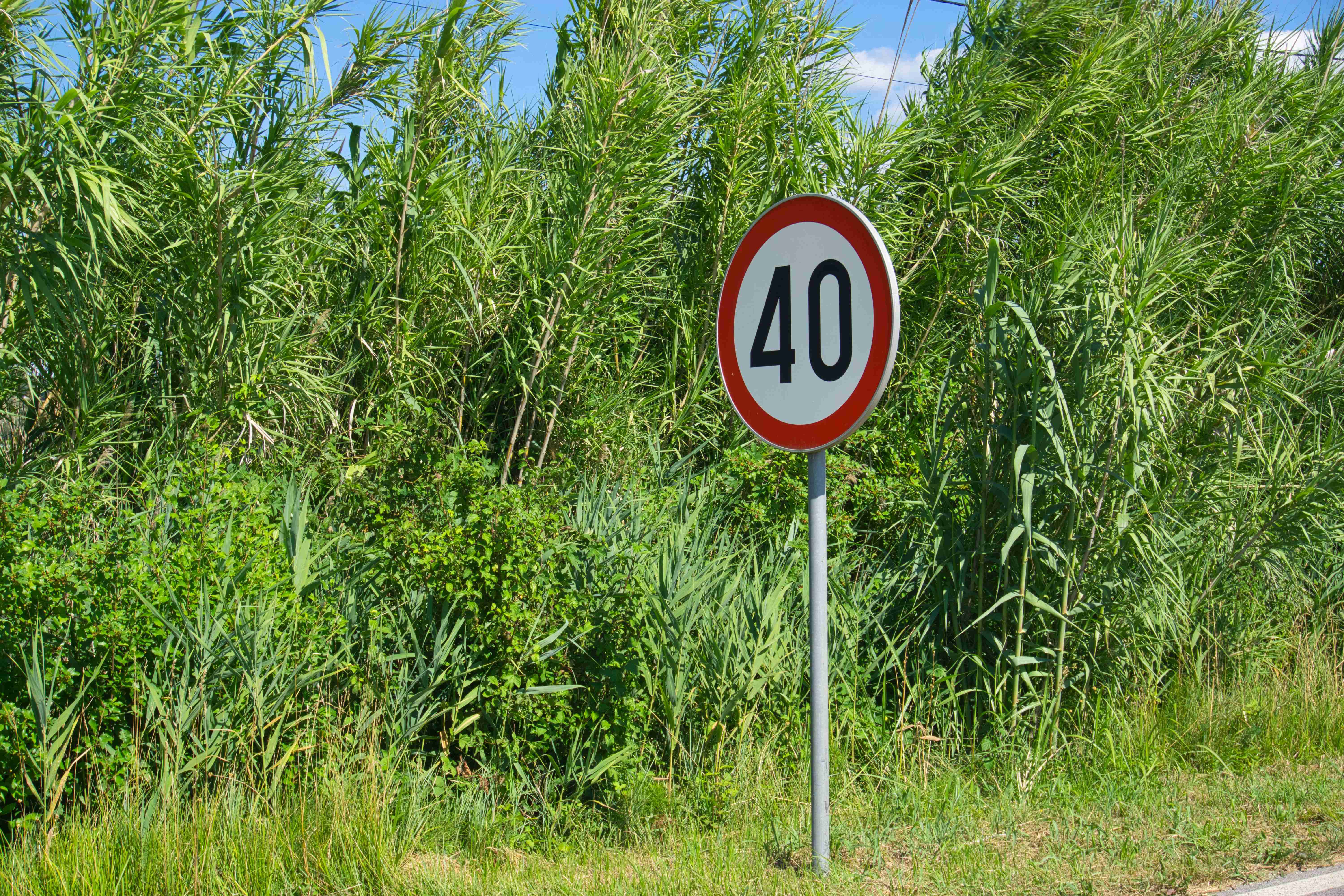 Tanda jalan had laju 40