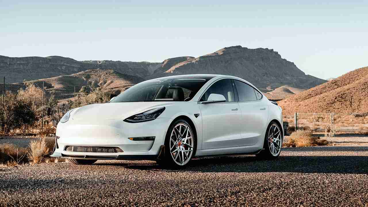How to Rent Electric Car in USA as a Tourist - Complete Guide
