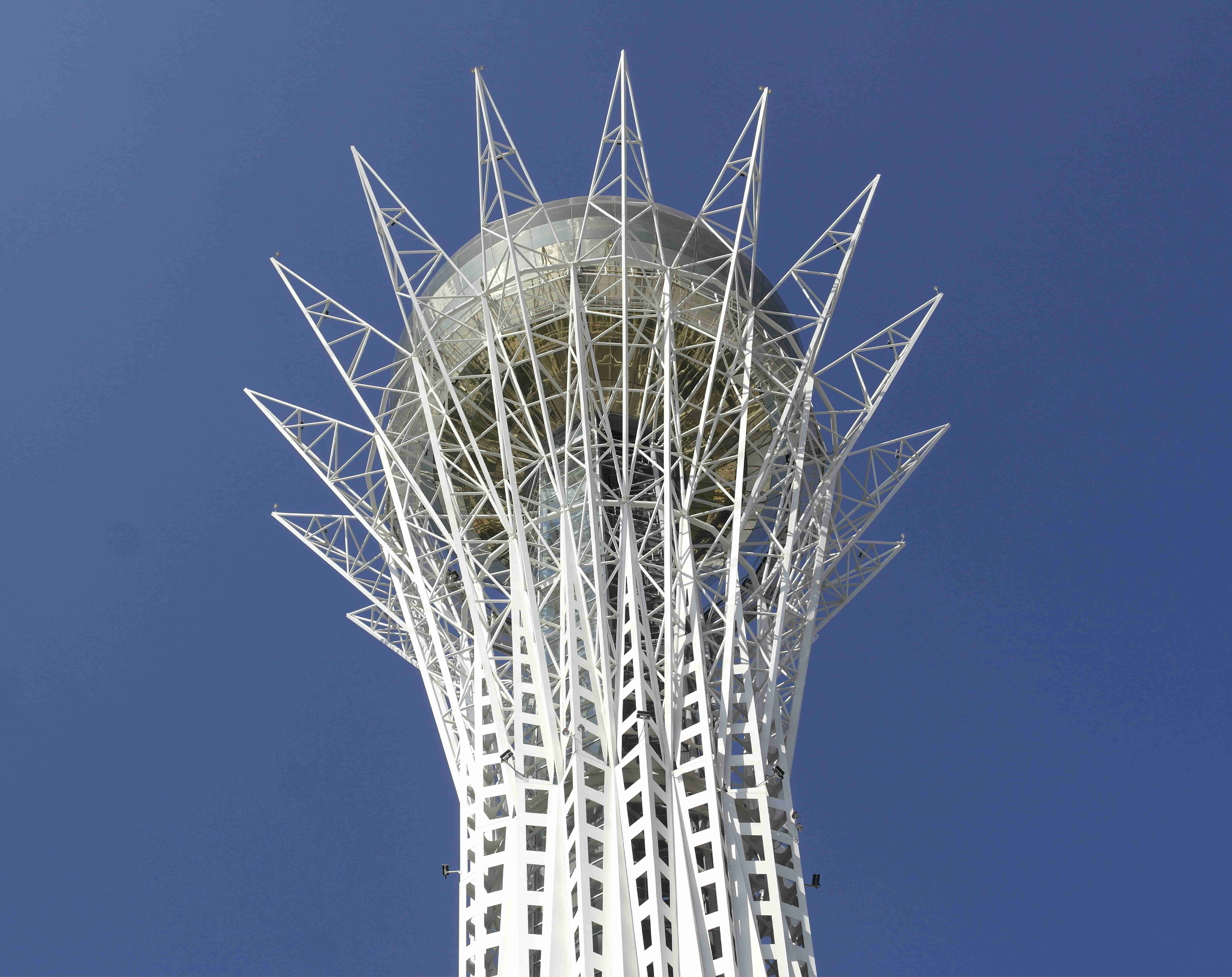 white-and-black-ferris-wheel-under-blue-sky-during-daytime